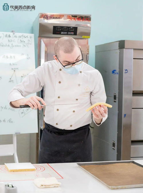 巧克力糖果大師班完美結(jié)課 高級(jí)巧克力產(chǎn)品驚艷眾人,授證典禮儀式滿滿